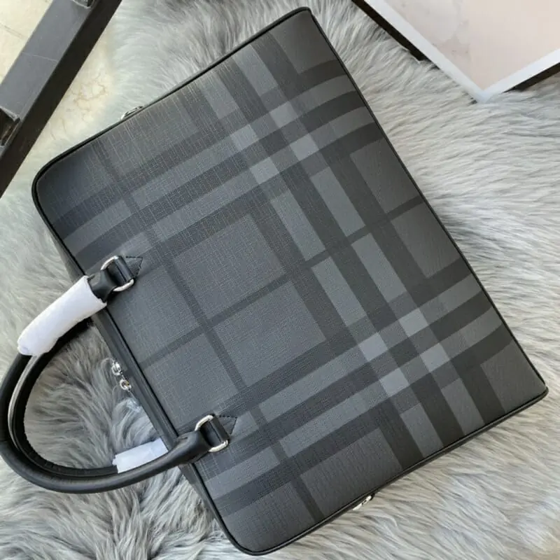 burberry aaa homme sac a main  s_1137b632